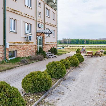 Kambja Kodud Hotel Buitenkant foto
